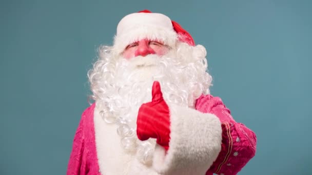 Studio Disparó Santa Claus Padre Frost Con Una Nariz Roja — Vídeo de stock