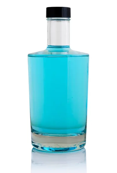 Bottiglia Vetro Con Alcool Blu Sfondo Bianco — Foto Stock