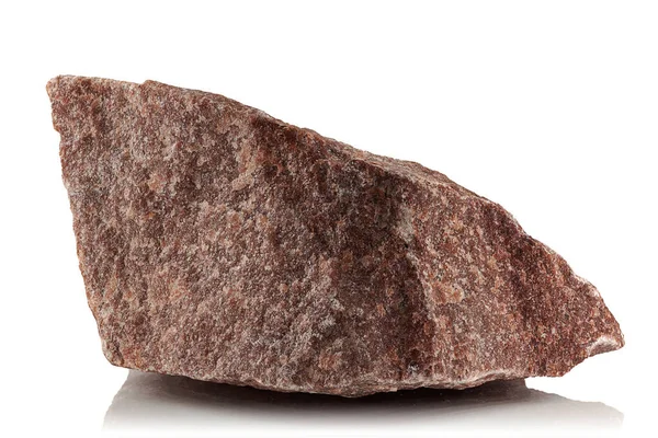 Una Piedra Fragmento Áspero Cuarcita Carmesí Sobre Fondo Blanco —  Fotos de Stock