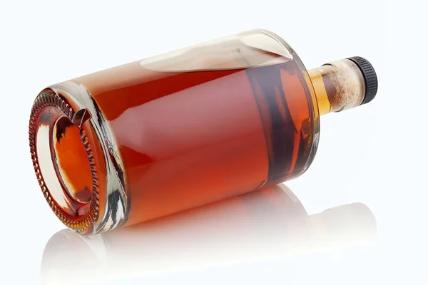 Flaska Med Stark Alkoholhaltig Dryck Vit Bakgrund — Stockfoto