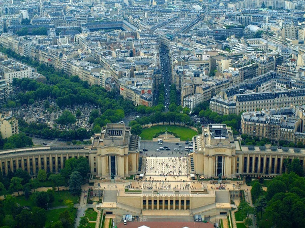 Vista da Torre Eiffel para a cidade de Paris — Fotografia de Stock