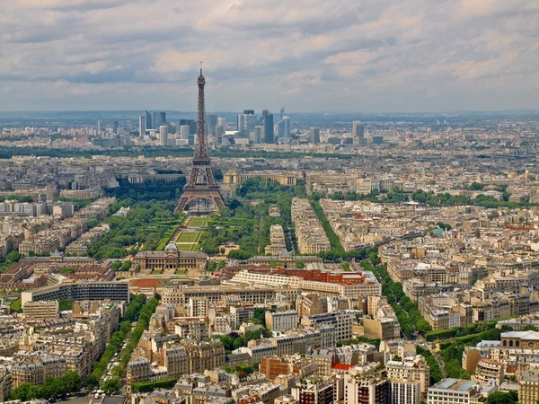 Parijs stad Luchtfoto uitzicht vanaf de toren van montparnasse. Eiffeltoren — Stockfoto