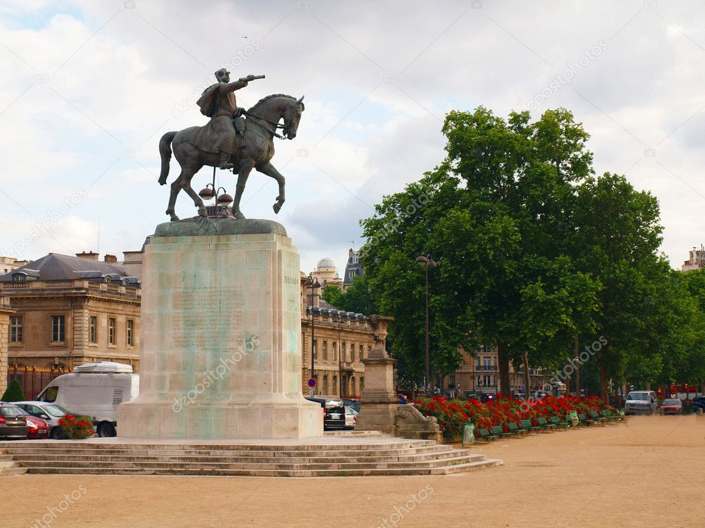 Ecole militaire and monument in Paris city