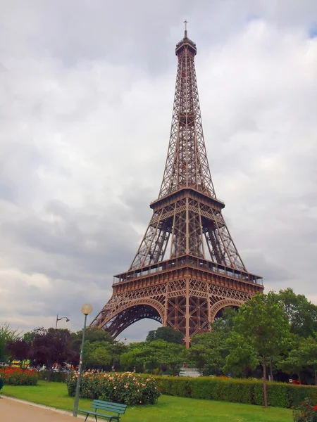 Famosi oggetti della città di Parigi - Torre Eiffel — Foto Stock