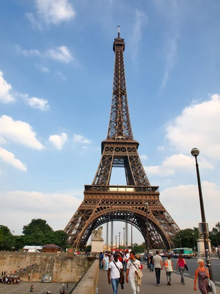 Eiffel tower it's one of most important towers of the world. — Stock Photo, Image