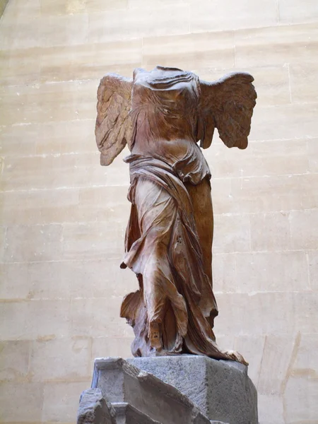 Semadirek, Nike (zafer). Fransa. 20 Haziran 2012