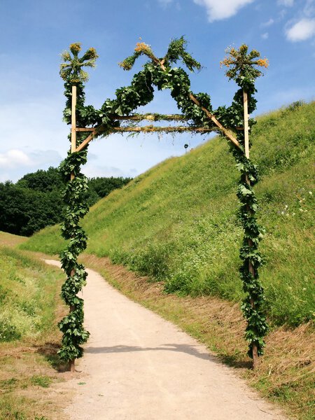 Ворота для Джонаса в Кернаве. Литва
