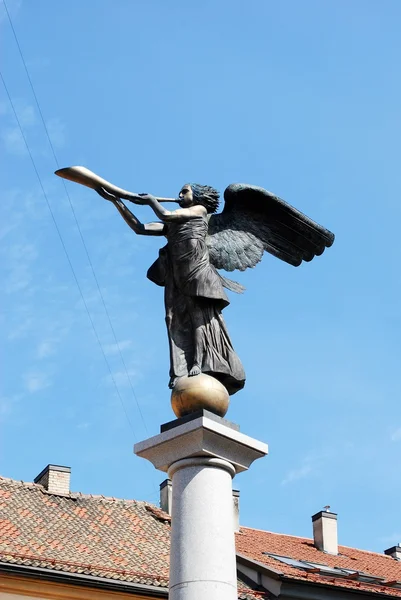Uzupio で天使、ビリニュスの地区の像 — ストック写真