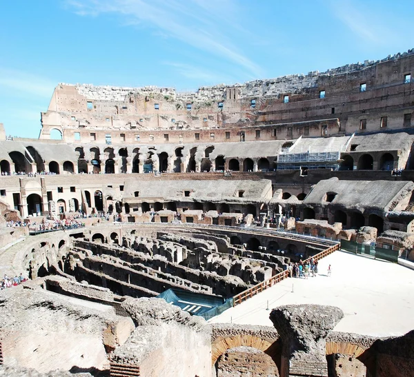 Κολοσσαίο χτίστηκε κατά το πρώτο αιώνα στην πόλη Ρώμη. — Φωτογραφία Αρχείου