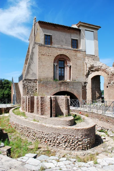 Ruïnes van de oude en prachtige stad rome — Stockfoto