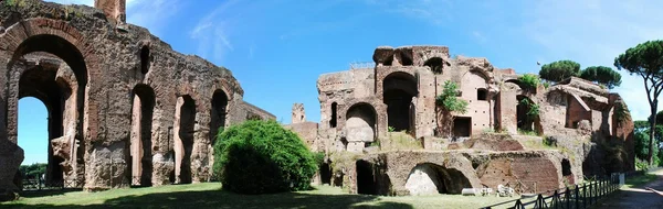 Reruntuhan kota tua dan indah Roma — Stok Foto