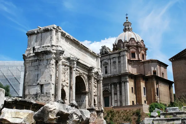 Ruínas da cidade velha e bonita Roma — Fotografia de Stock