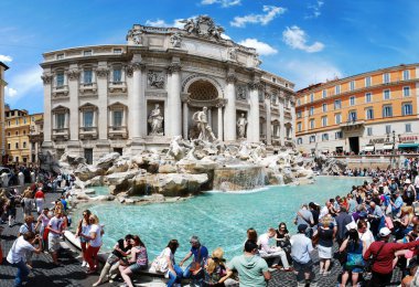 di trevi - Roma'nın en ünlü yer çeşme