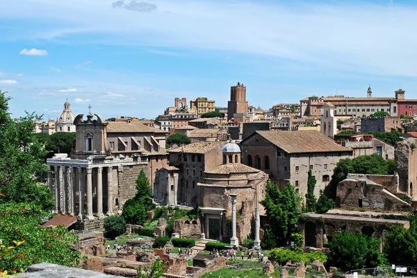 Rovine della città vecchia e bella Roma — Foto Stock