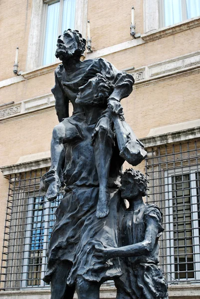 Sztuka ulicy, w pobliżu fontanny di trevi miasto Rzym — Zdjęcie stockowe