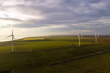 Ukrayna deniz kıyılarının manzaralı panoramik manzarası. Cape Adjigol. 