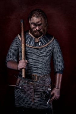 Zırhlı korkunç Viking. Ortaçağ savaşçısı. Kuzeyli