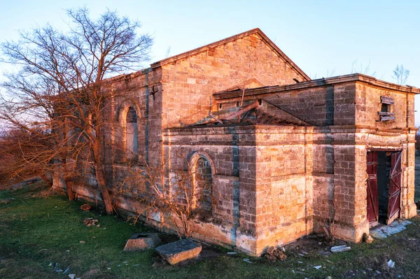 Destruido Edificio Catedral Católica Espectáculo Triste Monumento Cultural — Foto de Stock