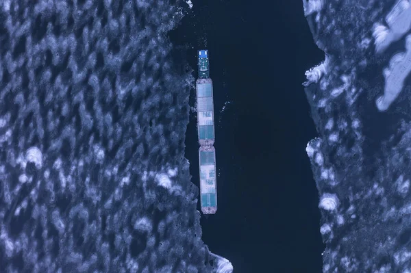 Cargo Container Ship Moves Frozen River Freight Transportation Concept Import — Foto Stock