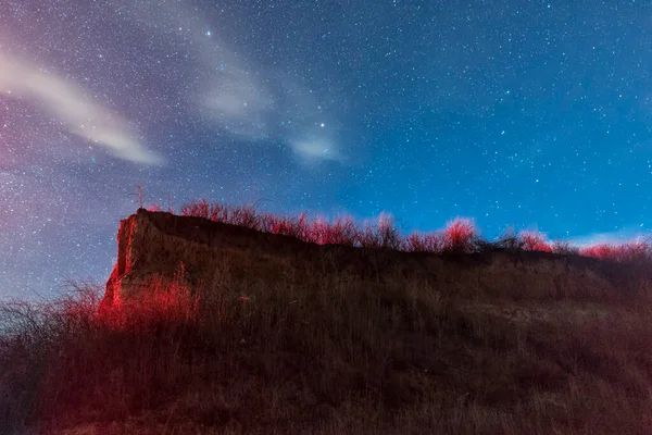 Pohled Moře Měsíčního Svitu Noci Dlouhou Expozicí Noční Nebe Hvězdy — Stock fotografie