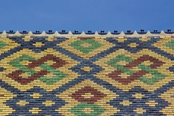 Typisch lackiertes Dach des Burgunds (Dijon Frankreich) — Stockfoto