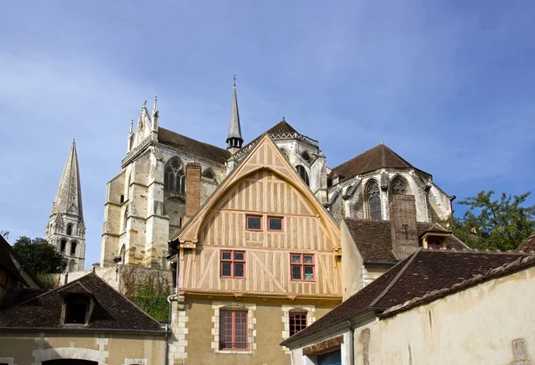 Dům "coche d'eau" 16 století auxerre (Burgundsko Francie) — Stock fotografie