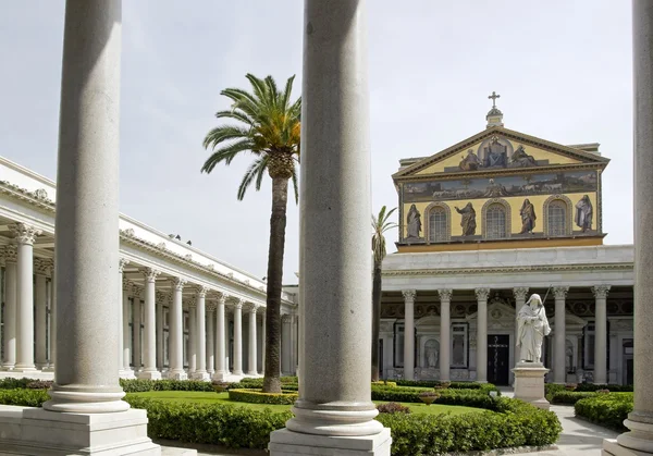 Basiliek van Sint-Paulus buiten de muren, rome Italië — Stockfoto