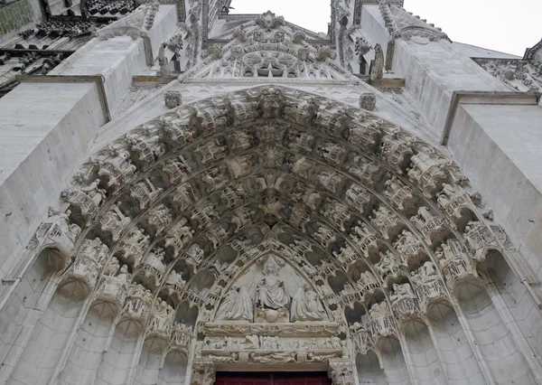 Katedrális St Etienne, portico bejárat, Auxerre, Franciaország — Stock Fotó