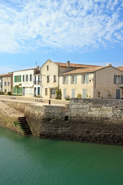 Сен-Мартен-де-Рунин, Рунин, вид на порт (Charente-Maritime France ) — стоковое фото