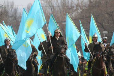 Nauryz, Kazakistan 'da, pek çok ülkede olduğu gibi 21 Mart' ta kutlanan en eski doğu bayramlarından biridir. 03.22.2007