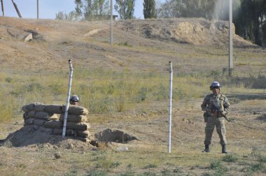 Kazakistan 'ın Almaty bölgesindeki askeri barış güçlerinin öğretileri. 23.09.2008