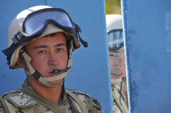 Katonai Békefenntartó Erők Tanításai Kazahsztán Almati Régiójában 2008 — Stock Fotó