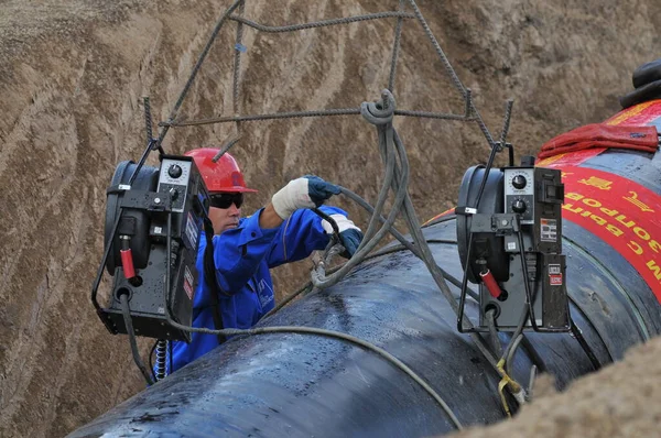 在阿拉木图地区开通哈萨克斯坦 中国天然气管道 2007 — 图库照片