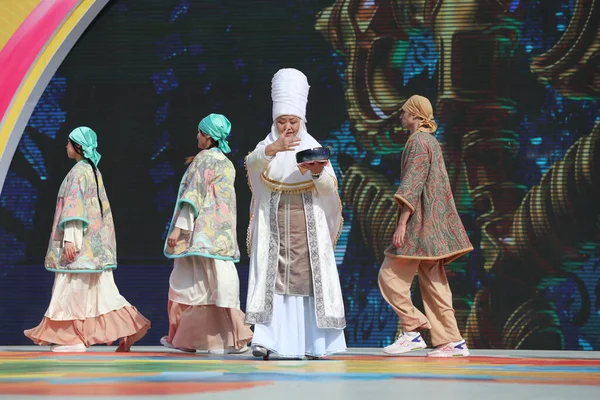 Kazakhstan Ταξίδια Σημαία Μουσική Παράδοση Διασκέδαση Καρναβάλι Δρόμος Ασιατική Κοστούμι — Φωτογραφία Αρχείου