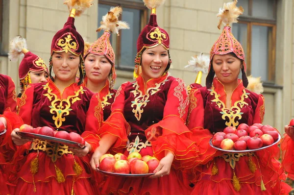 Dia Cidade Almaty Tornou Feriado Tradicional Para Moradores Almaty Parte — Fotografia de Stock