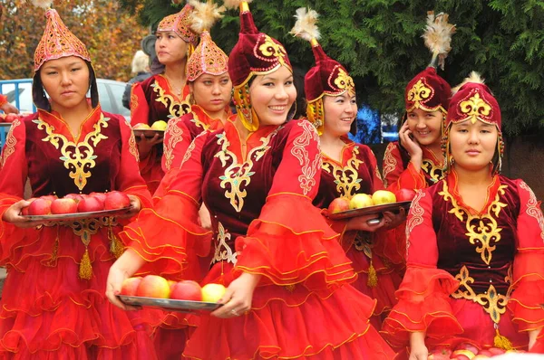 Dia Cidade Almaty Tornou Feriado Tradicional Para Moradores Almaty Parte — Fotografia de Stock