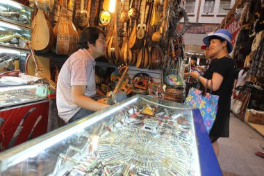 Urumki, eski adıyla Dihua, Çin Halk Cumhuriyeti 'nin kuzeybatısında bulunan Xinjiang Uygur Özerk Bölgesi' nin başkentidir. 07.31.2013