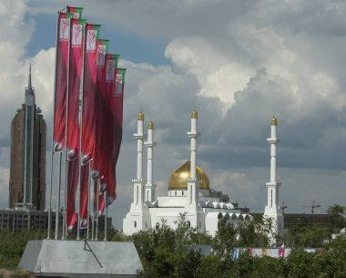 Nur-Sultan, Kazakistan 'ın başkenti Astana' dır. Şehir, Kazakistan parlamentosunda oybirliğiyle yapılan oylama sonucunda 23 Mart 2019 tarihinde şimdiki adını aldı.