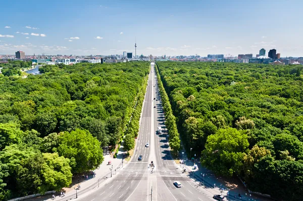 Tiergarten e Berlim vista centro de citry ponarama Imagens De Bancos De Imagens