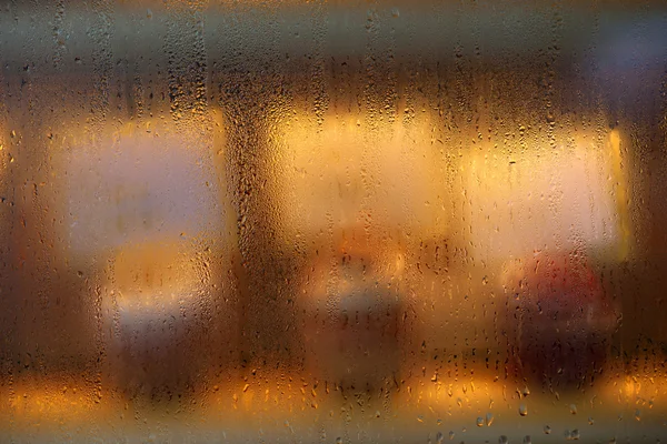 Våt glasfönster — Stockfoto