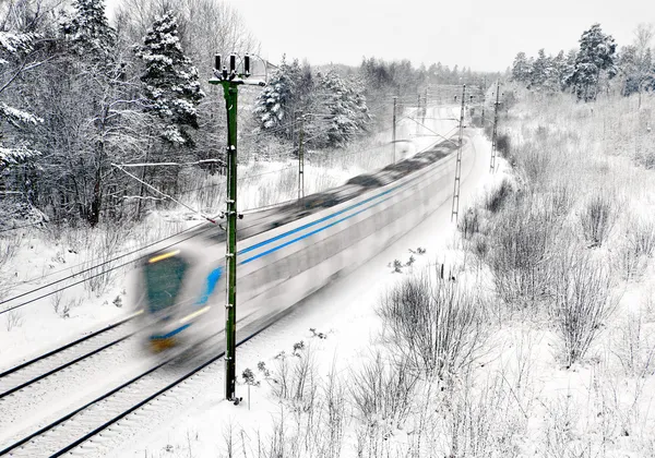 Trem na neve — Fotografia de Stock