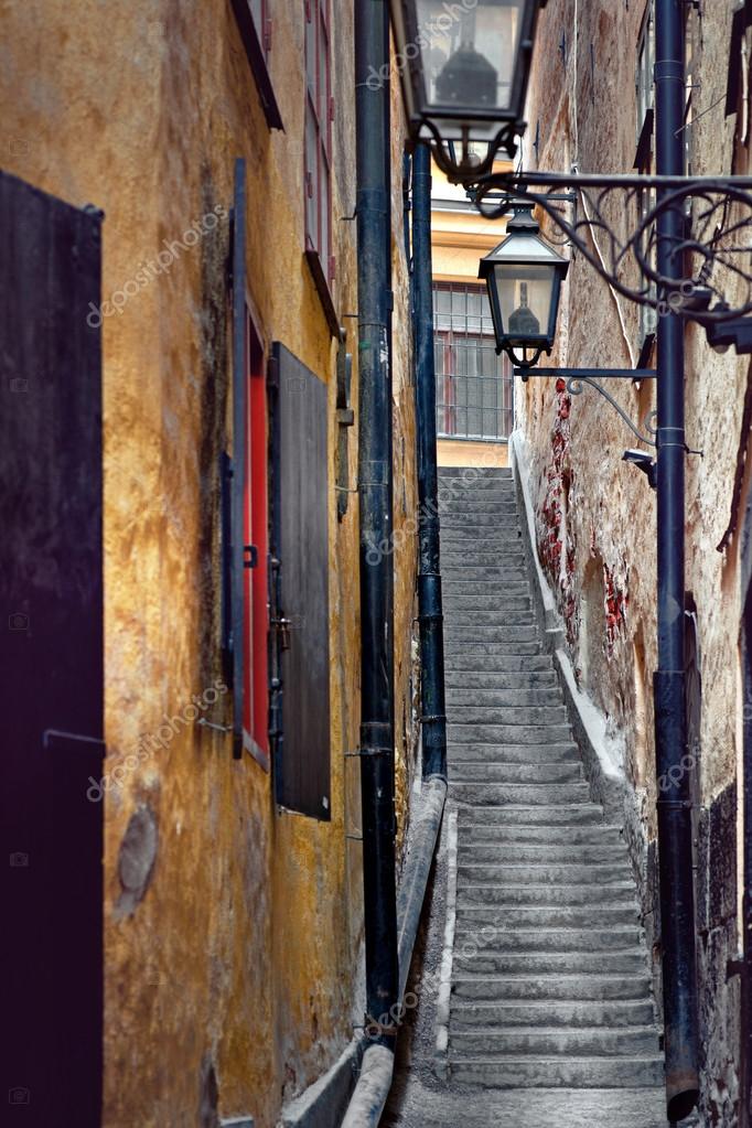 Фотообои Narrow staircase in Stockholm