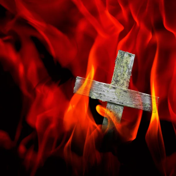 Croce in fiamme — Foto Stock