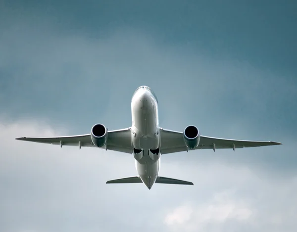 Aircraft taking off — Stock Photo, Image