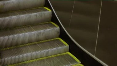 eski yürüyen merdiven