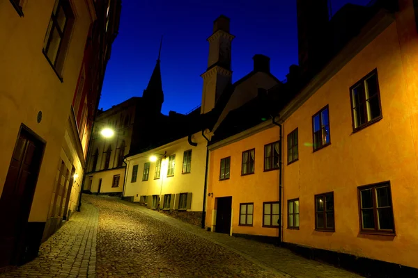 Enge Straße in Stockholm — Stockfoto