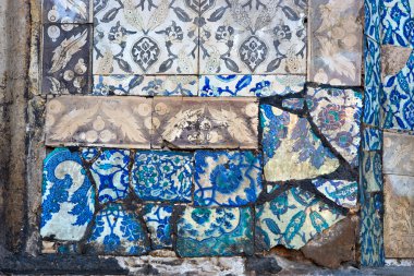 Mozaik üzerinde yeni Camii