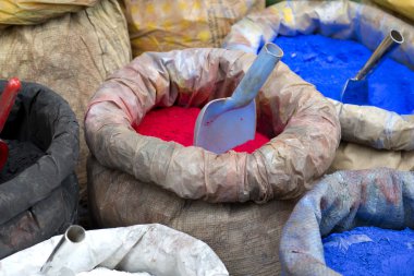 Satılık pigment boya