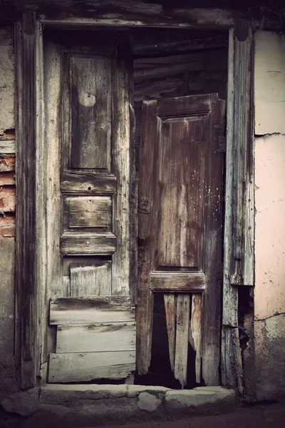 Ancient wooden door — Stock Photo, Image