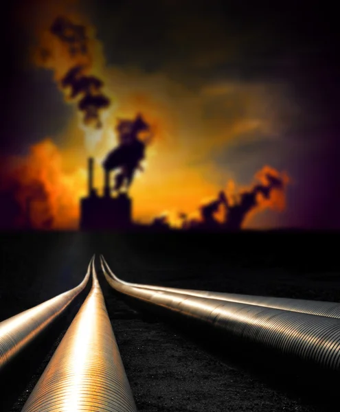 Gasodutos e fábrica — Fotografia de Stock